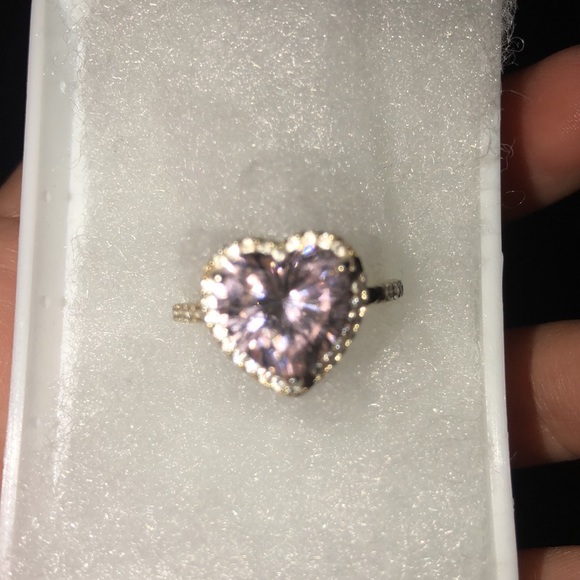 Pink heart ring - Picture 3 of 6